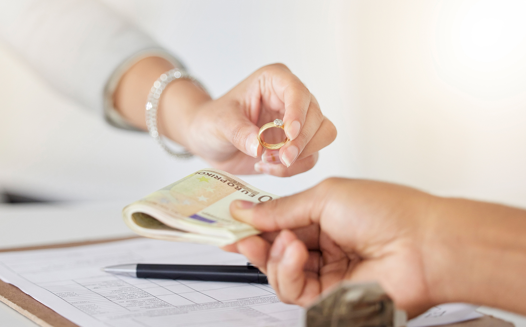 Ankaufsbeleg ausfüllen & sofort Geld erhalten